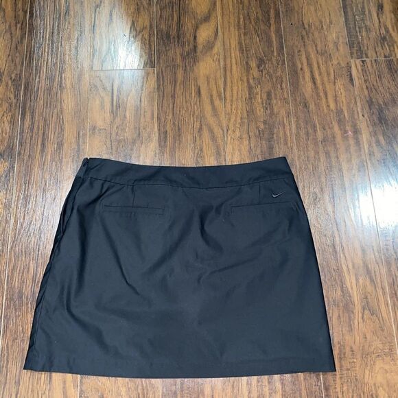 NWOT: Nike Black Golf Skirt w/ Shorts skort - Picture 2 of 6